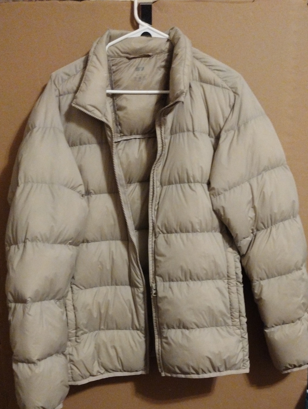 Uniqlo Men's Ultra Light Down Puffer Jacket in Light Beige
